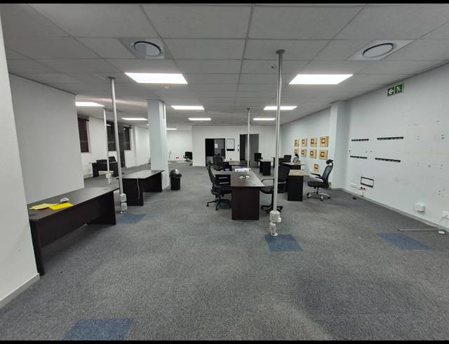 331M² OFFICE TO LET IN RIVONIA